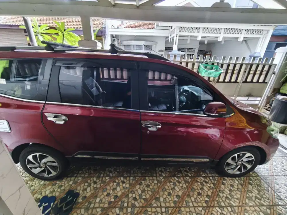 Di jual Wuling Confero MT S Lux+