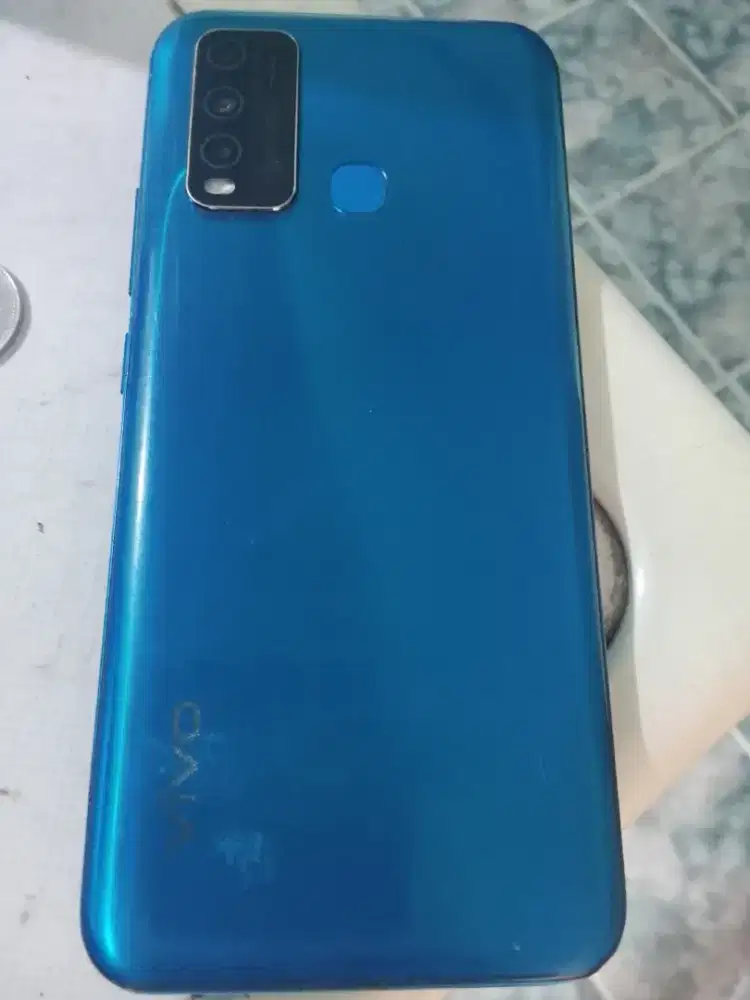 hp vivo warna hijau 4/64