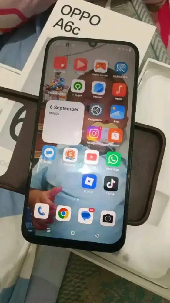 Oppo a6c 4+8/64gb