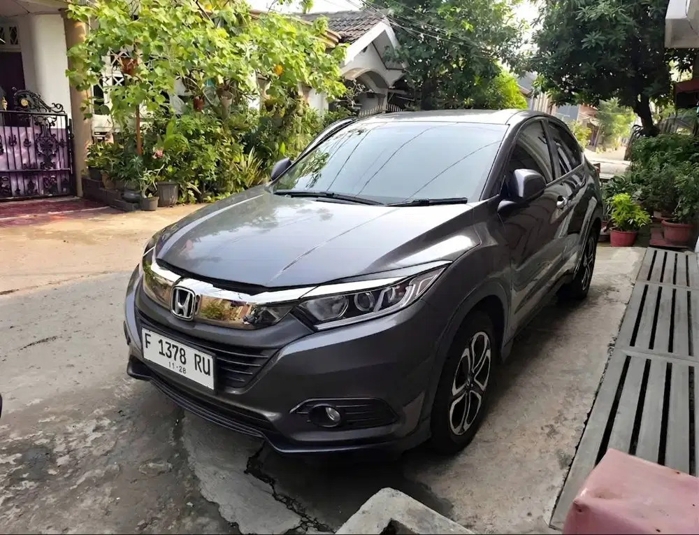 Honda HR-V HRV E CVT Matic AT Tahun 2018 Abu , 2017