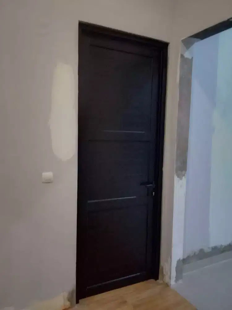 Pintu spandrell aluminium