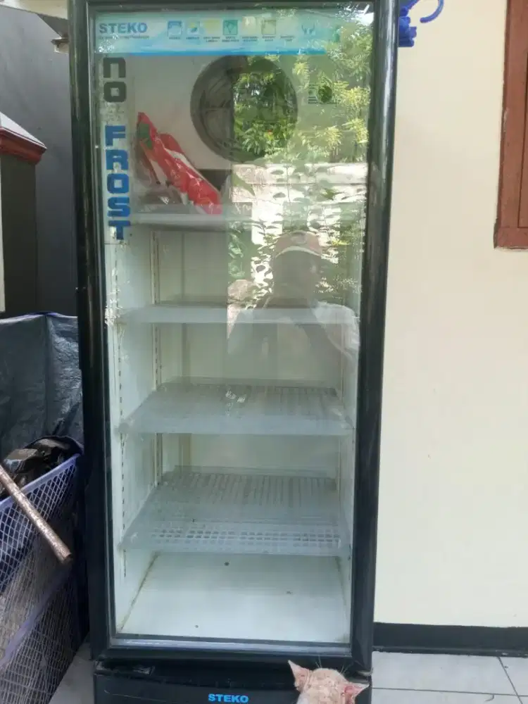 Dijual shocese merek steko 4 rak no fros normal bagus