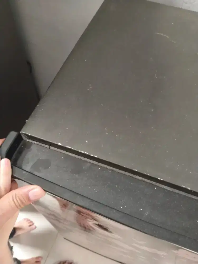 Dijual murah kulkas Sharp 1 pintu