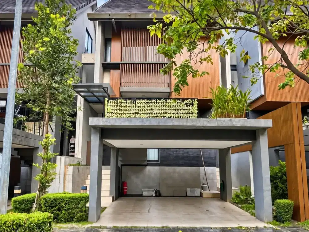 Rumah 2 lantai Modern Tropis lokasi strategis  di BSD 18750 BS