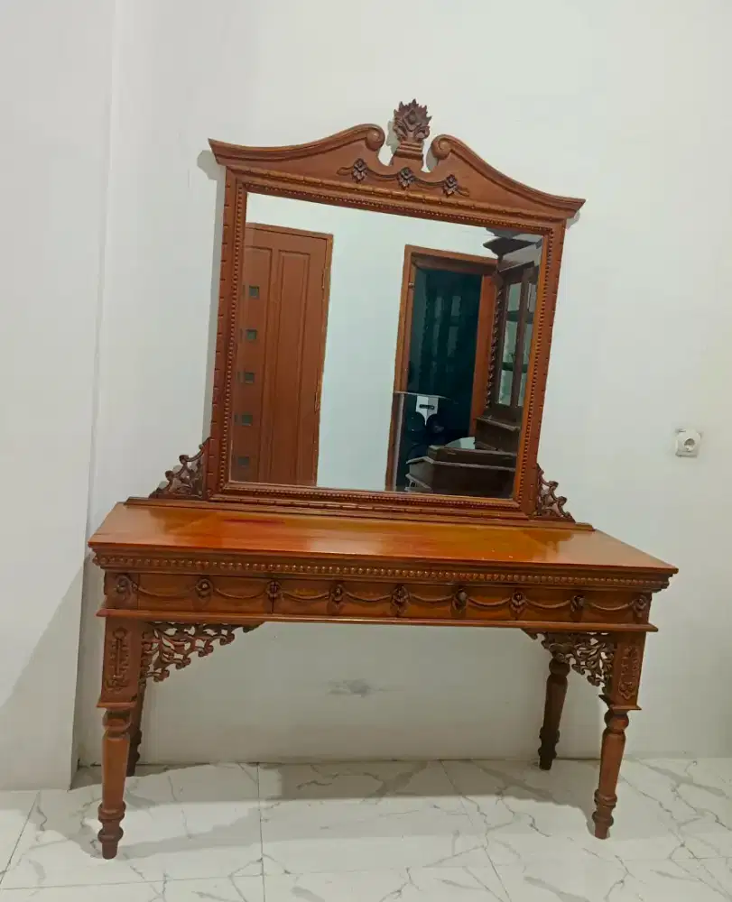 Meja hias console cermin ukir jati