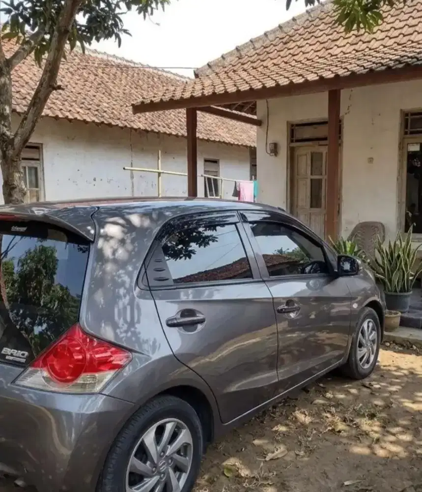 Di jual honda Brio tahun 2017
