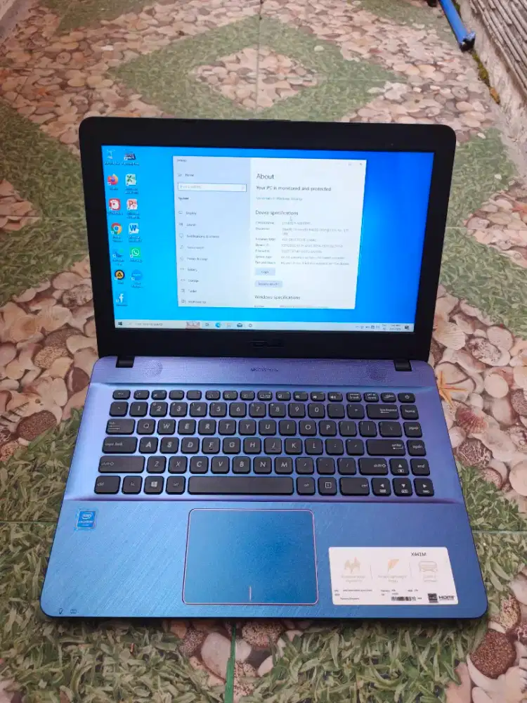 Laptop Asus Ram 4gb ddr4 hdd 1000gb mulus terawat siap pake (bs nego)