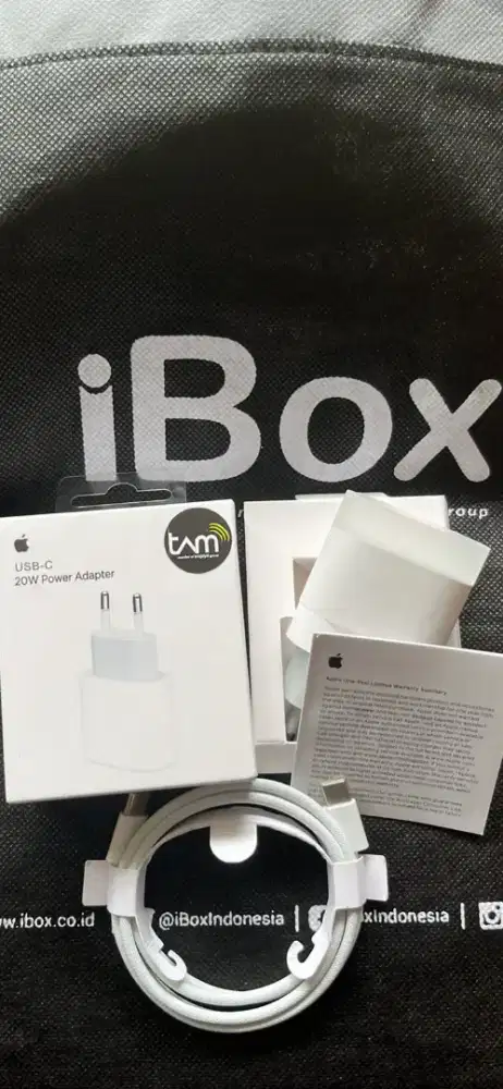 Charger iPhone original 20W C to C