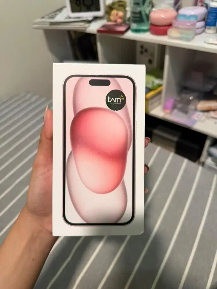 iPhone 15 New 128 Pink