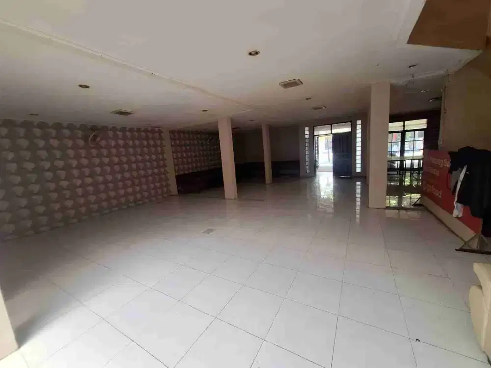 Disewakan Ruko Ruang Usaha di daerah Buah Batu Mainroad Bandung Kota