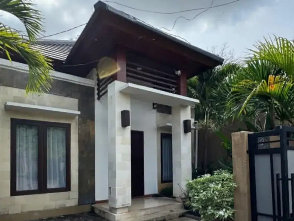 Rumah Semi Villa Di Royal Garden Residence