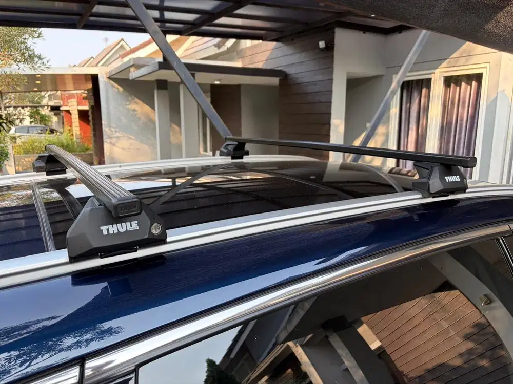 Thule BYD M6 roof bar