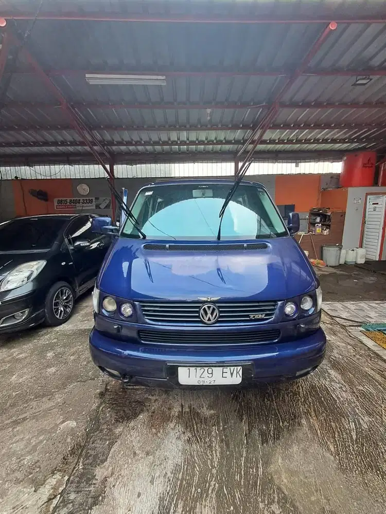 Volkswagen Caravelle 2003 Blue on Black Jual Bu vw Caravelle 2002/2004
