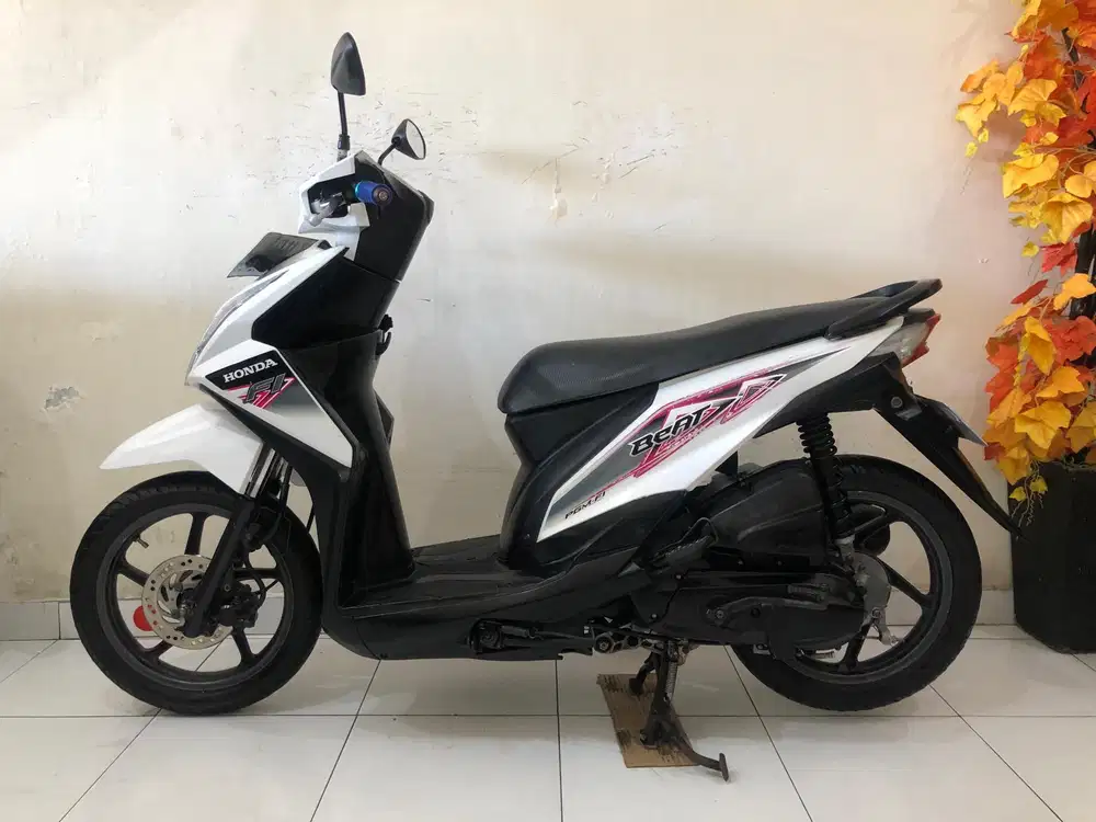 Honda Beat Fi Th.2012 Putih!!