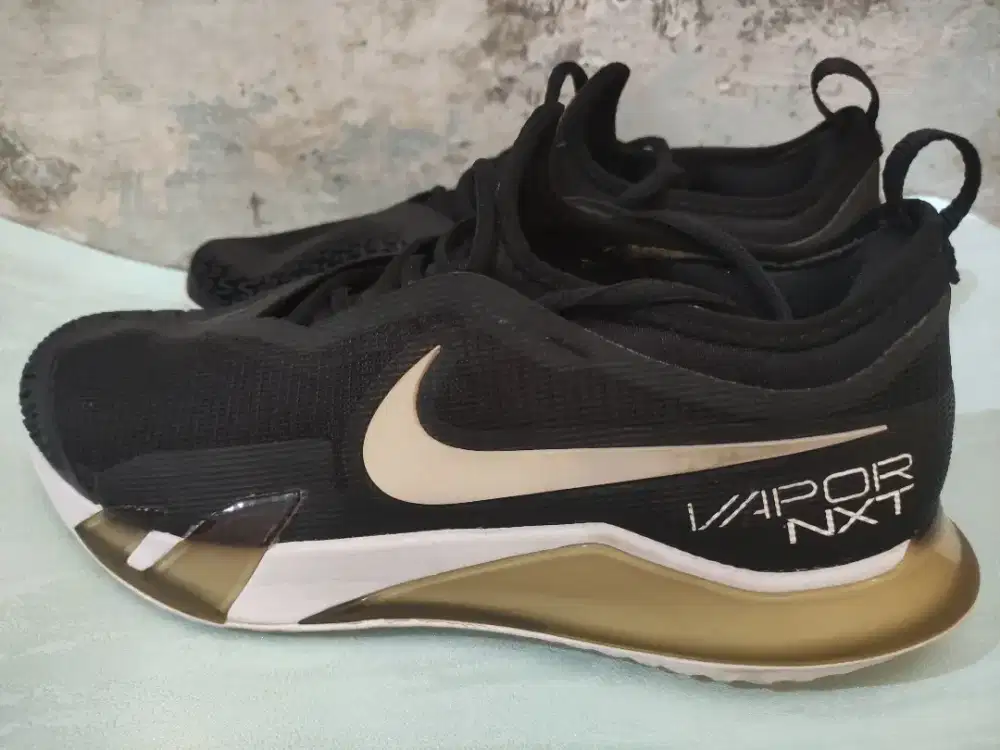 Sepatu Tenis Pria Nike Court React Vapor NXT Hard Court CV0724-002