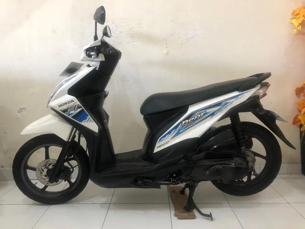 Honda Beat Fi Th.2014 Putih!!