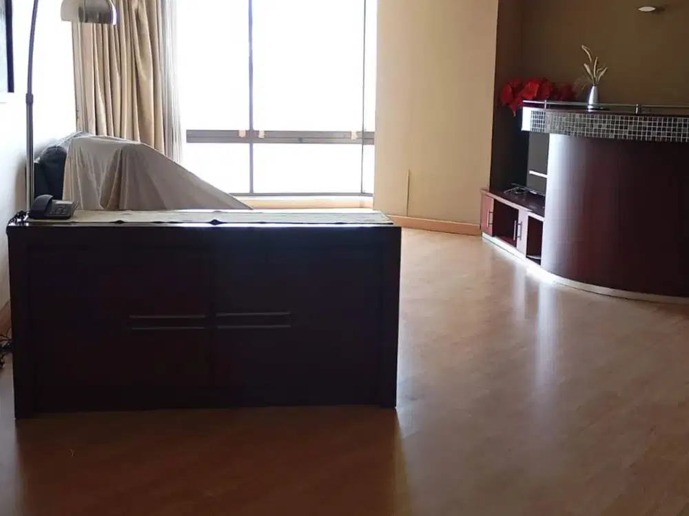 Disewa 225jt, Taman Anggrek Condominium, Fully Furnished 3 Bedroom, City View