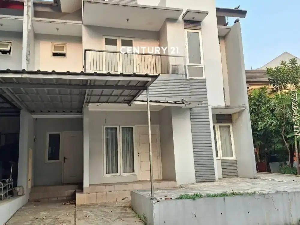 Disewakan Rumah Hoek Strategis Lingkungan Nyaman Di Cluster