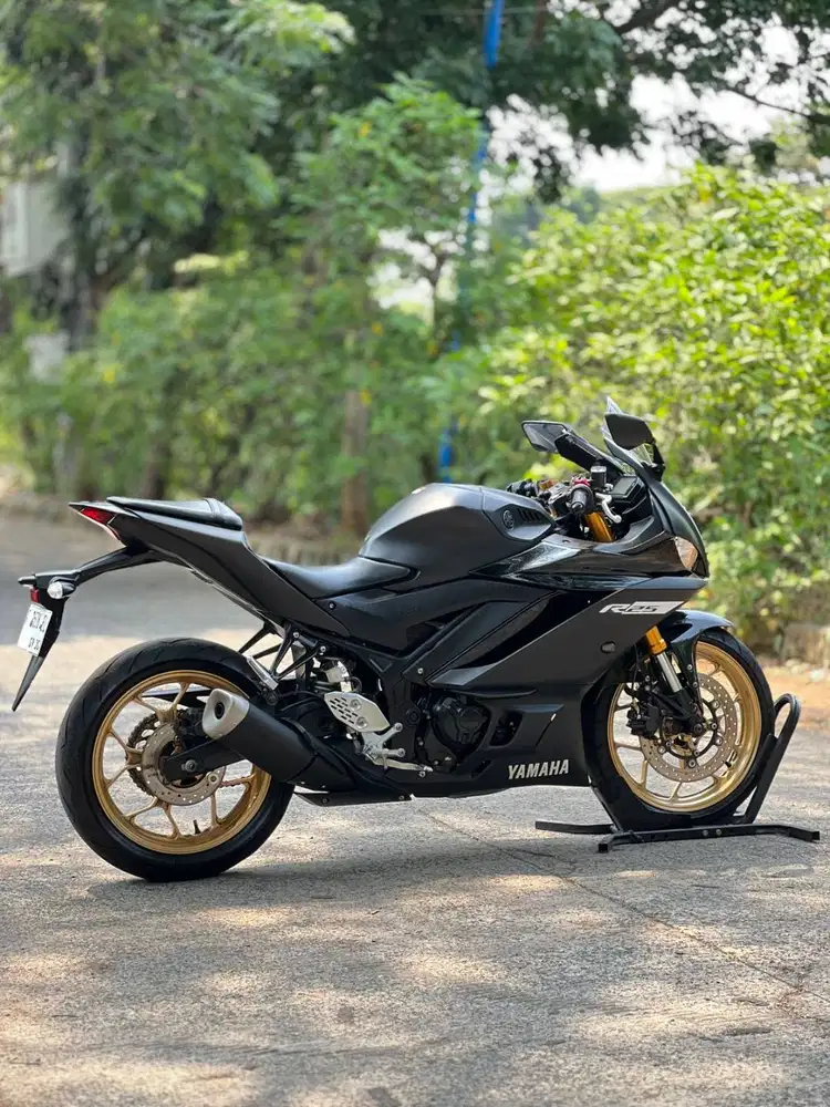 KEREN ABIS! YAMAHA NEW R25 HITAM 2019 KM RENDAH PAJAK PANJANG SIAP GAS