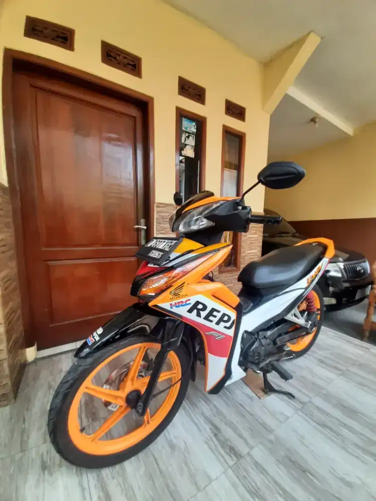 Honda blade repsol injeksi 2015