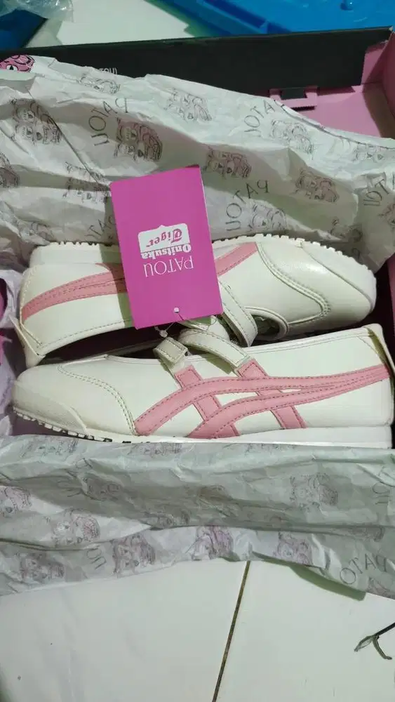 Jual sepatu onitsuka