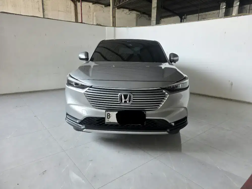 Honda HRV SE AT ( Matic ) 2022 / 2023 Abu Muda Km 42rban  Istimewa