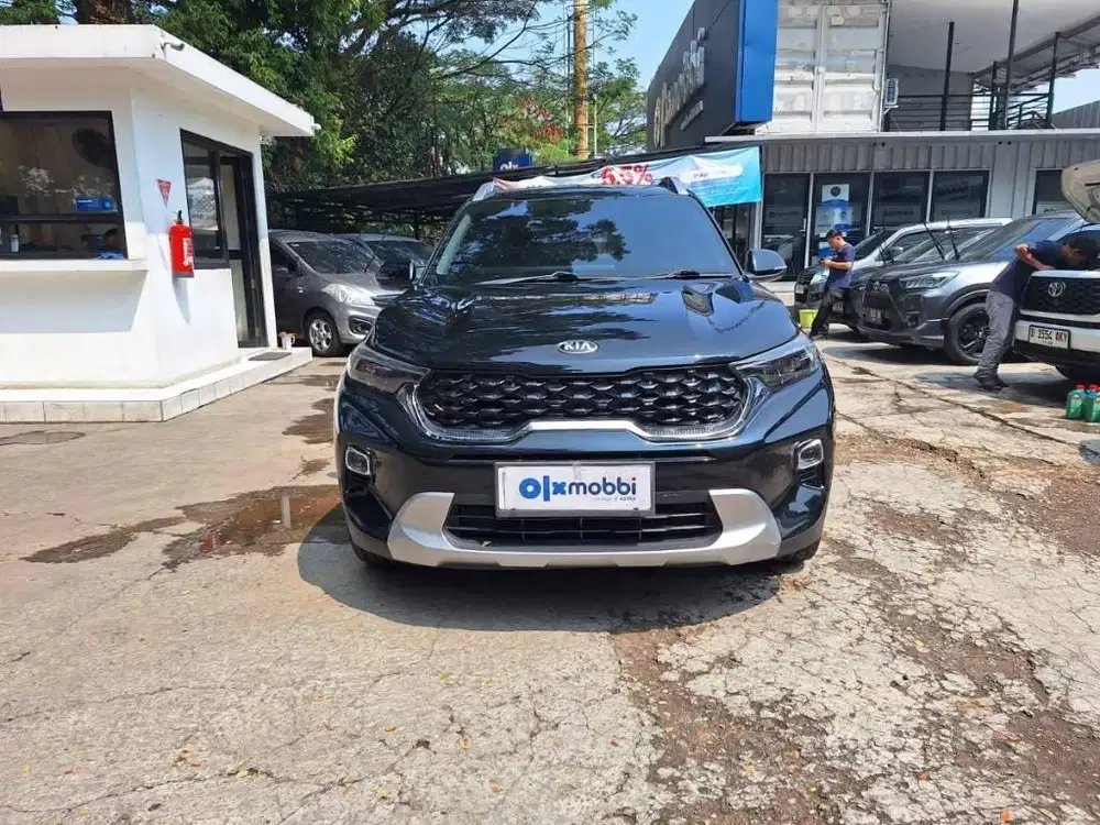 LOW DP Kia Sonet 1.5 Premiere 5 Seater Bensin-AT 2021 3PA