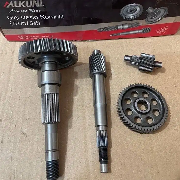 Gigi rasio komplit Vario 150 Merk mikuni baru