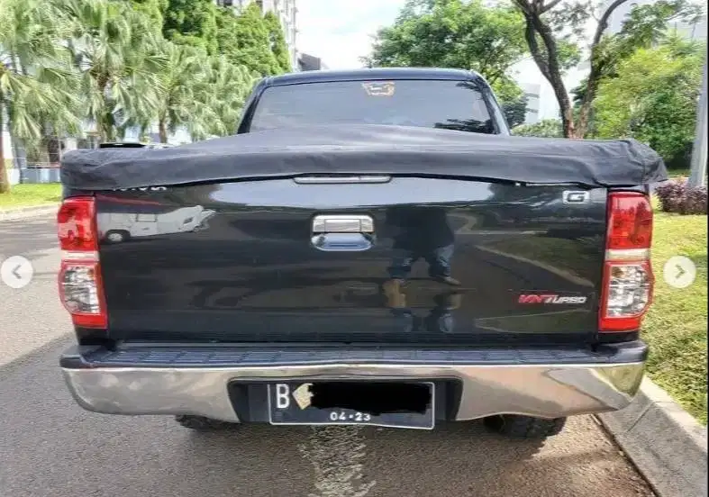 toyota hilux (2013)