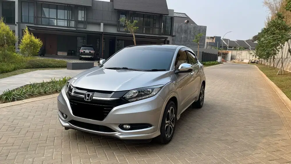 (Low Km)(CASH)HONDA HRV HR-V 1.8L PRESTIGE PANORAMIC SUNROOF 2016