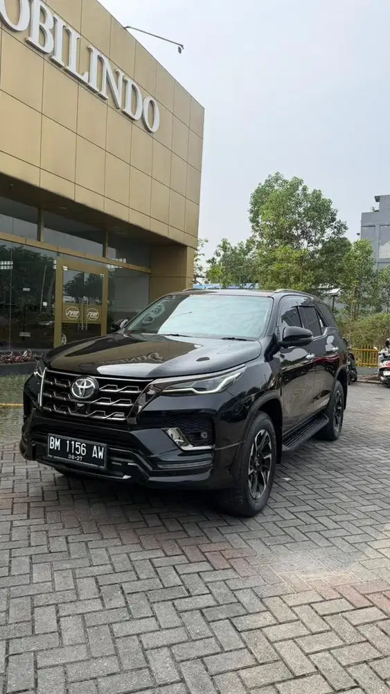 Fortuner VRZ GR 2.8 Tetradrive 4x4 Matic 2022 km 40 rb