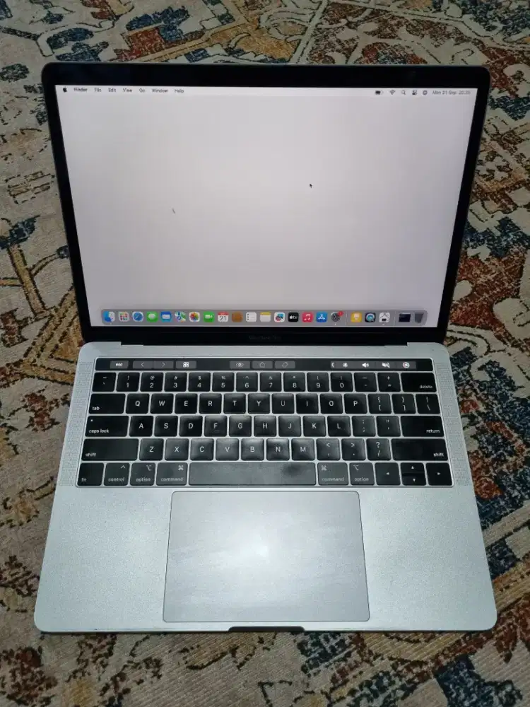 Macbook Pro 13 inch 8/128Gb intel i5