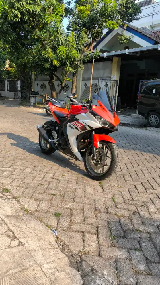 Yamaha R25 2015