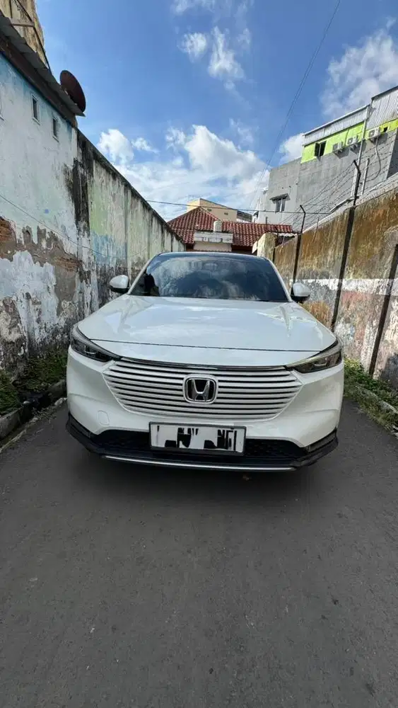 Di Jual Mobil Honda HRV 2023 hrg 329 jt nego