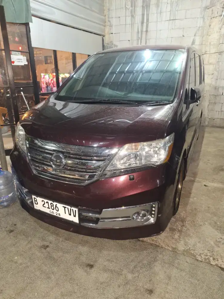 Di jual mobi serena tipe tertingi