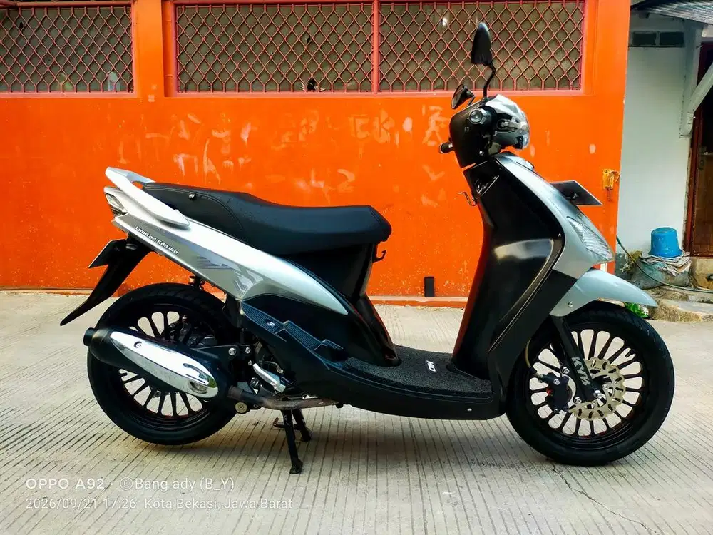 Mio Sporty silver original.