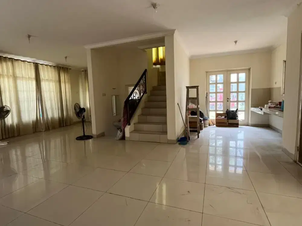 Dijual Rumah di Kenari Golf Pik, Hook Siap Huni