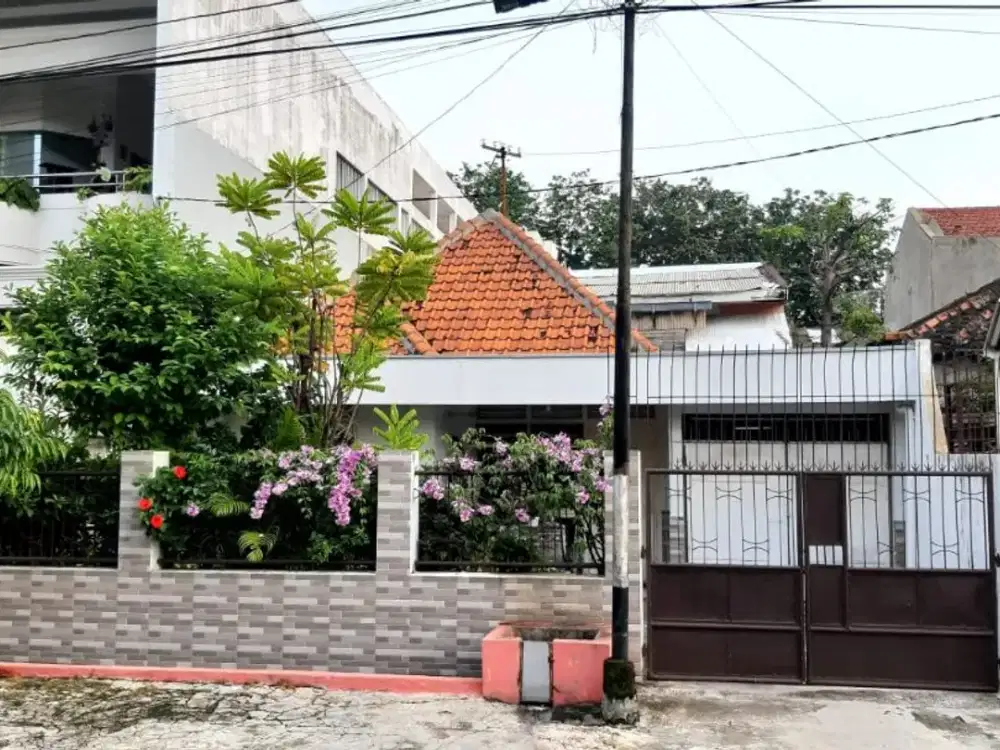Rumah Tengah Kota Semarang dekat Simpang Lima