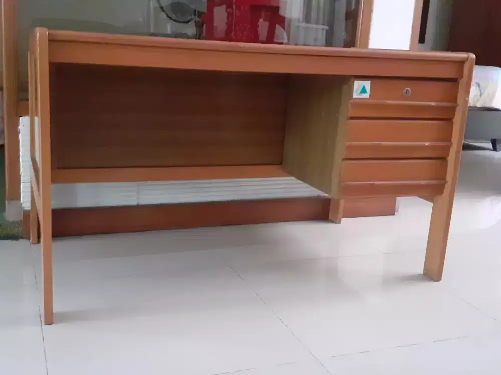 Meja Belajar / Kantor