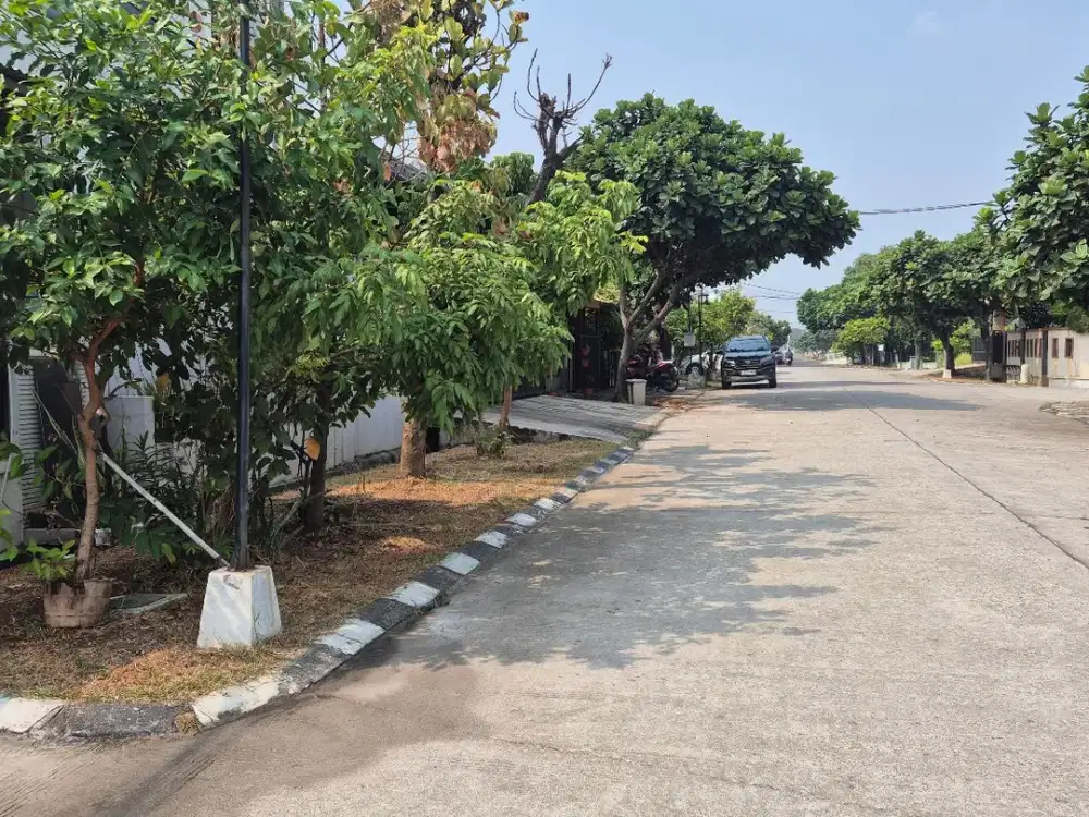 Rmh bagus siap huni, Lt105, KT3, KM2 Carport 1mbl @ Kemang Pratama 5, Bekasi