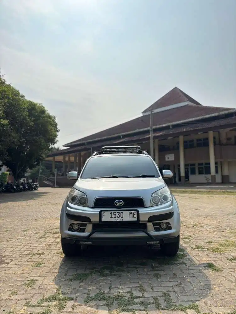 Daihatsu Terios TX A/T 2010