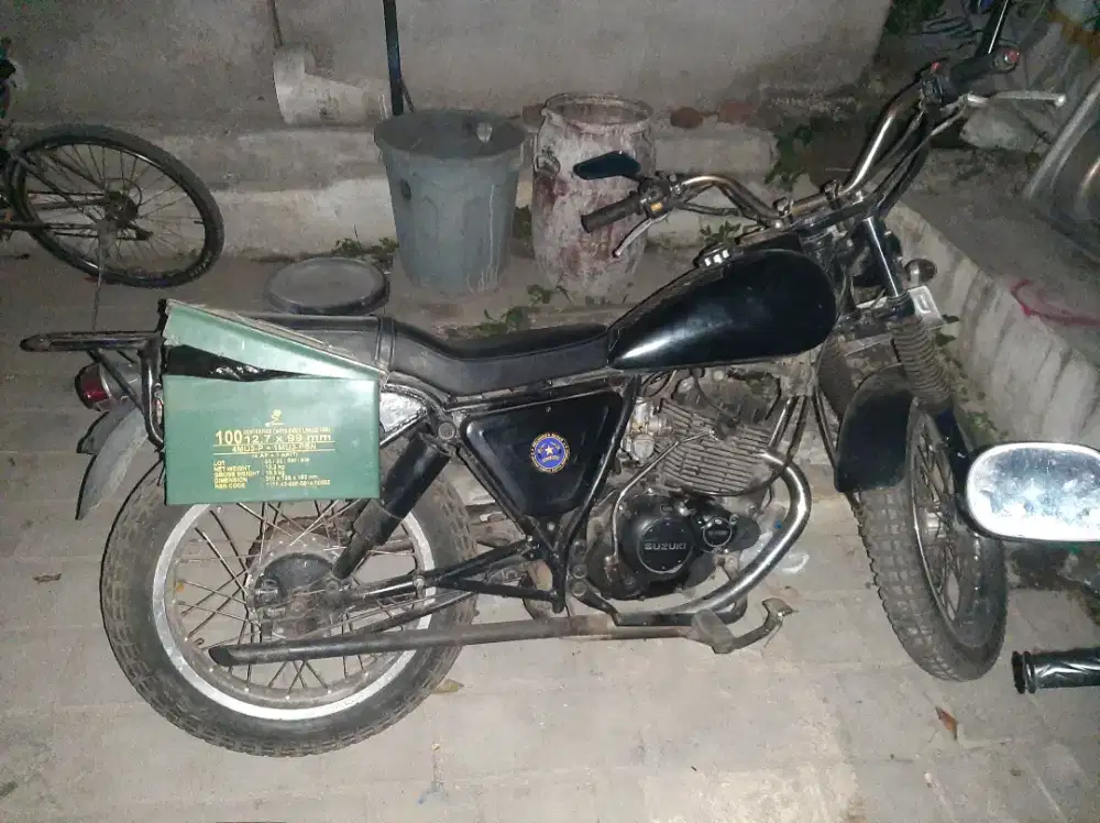 Thunder custom 125