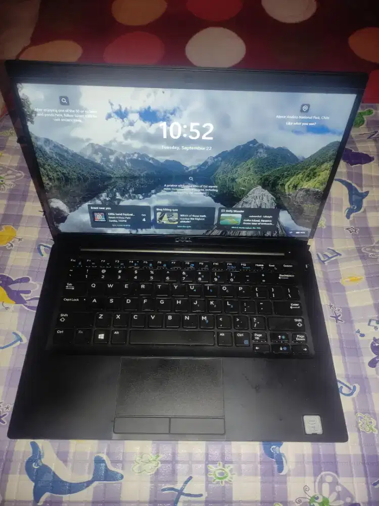 Jual Laptop Dell 7390 RAM 16 i7 gen 8