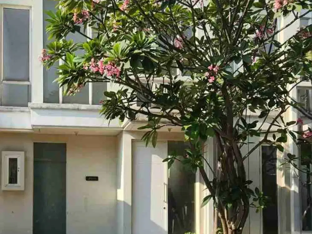 Rumah 2 Lantai Grand Pakuwon Surabaya Barat