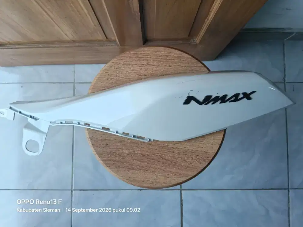 Jual Cover Body Samping Kiri N Max Neo ORI warna putih