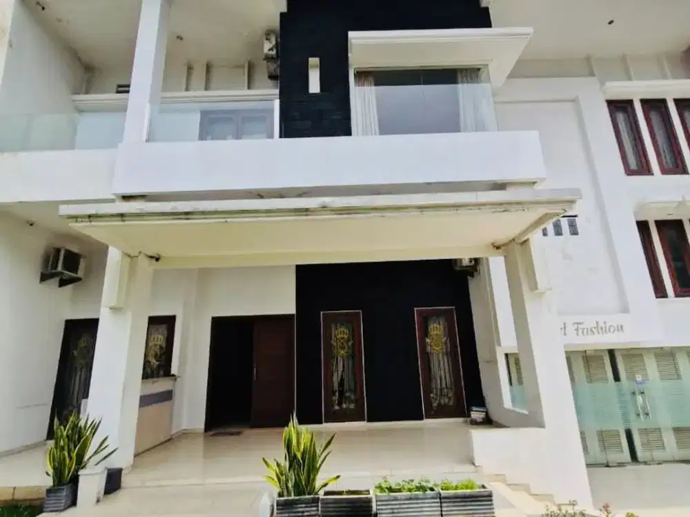 Dijual Cepat Rumah Lokasi Strategis di Kota Wisata