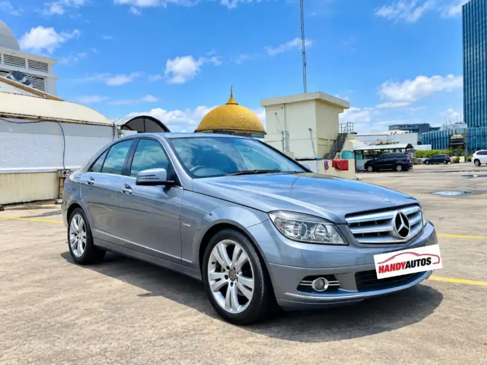 Mercedes Benz C200 CGI 2011 Automatic Abu-abu Metalik