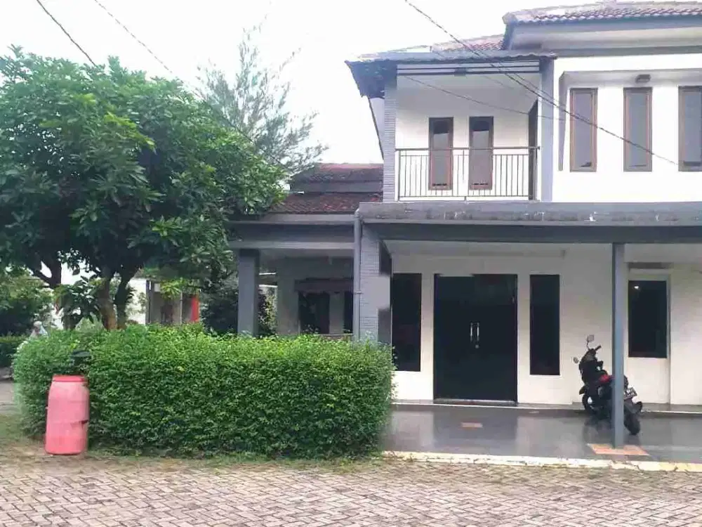 Dijual Rumah di Villa 2 Cibubur