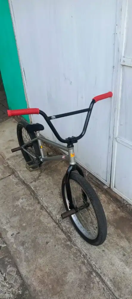 Sepeda BMX Full Bike