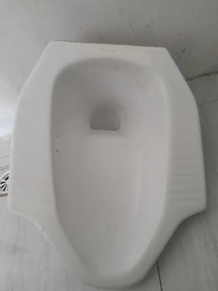 Jual wc jongkok murah warna putih